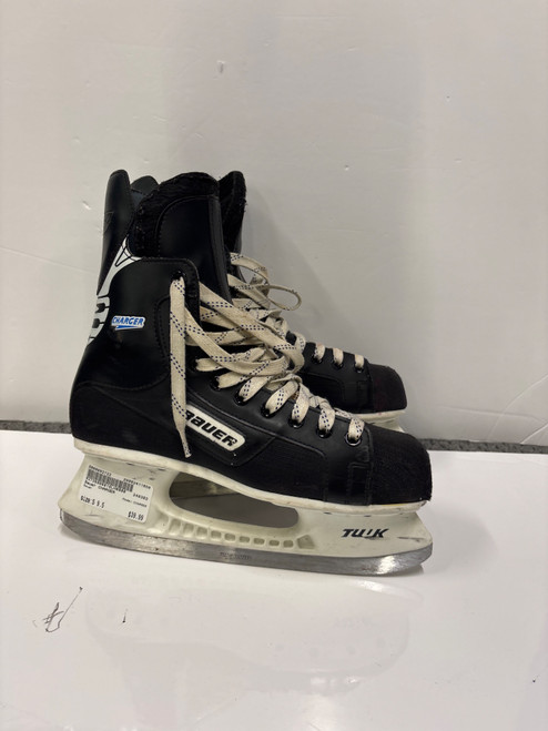Vist Large View of Product Image Which is Used Bauer CHARGER Senior Hockey Skate Senior 9.5