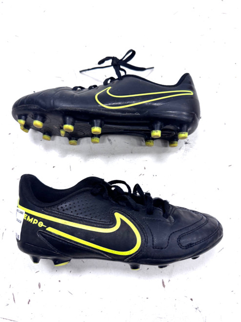 Vist Large View of Product Image Which is Used Nike Soccer Cleats Black Junior 04.5