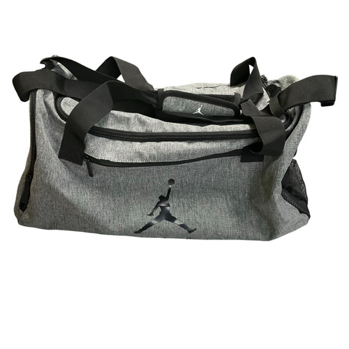 Vist Large View of Product Image Which is Used Jordan Medium Equipment Bag