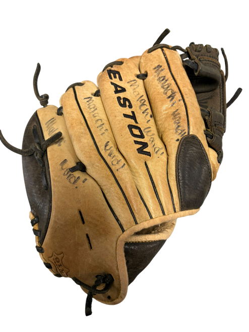Vist Large View of Product Image Which is Used Easton NATURAL BB/SB Glove RH Throw None 12 1/4"