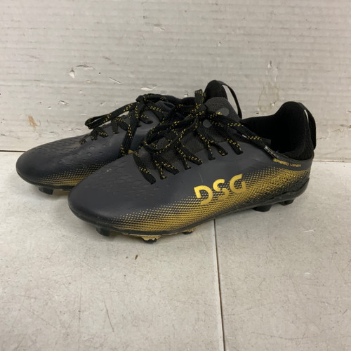 Vist Large View of Product Image Which is Used Soccer Cleats Black Junior 01