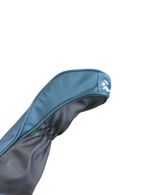 Vist Large View of Product Image Which is Used Taylormade QI4D HEADCOVER Golf Accessory