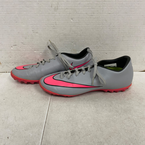 Vist Large View of Product Image Which is Used Nike Soccer Turf Shoes Grey Senior 7.5