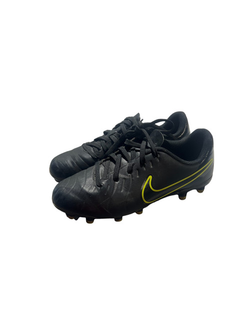 Vist Large View of Product Image Which is Used Nike Soccer Cleats Black Junior 02