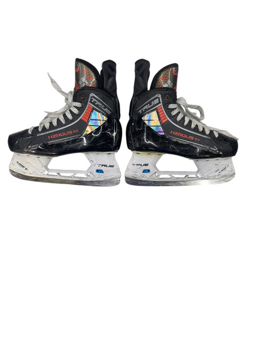 Vist Large View of Product Image Which is Used True HZRDUS 5X Senior Hockey Skate Senior 5.5