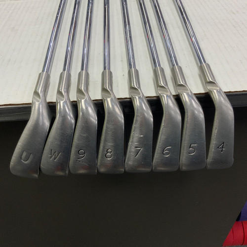 Vist Large View of Product Image Which is Used Ping G10 WHITE DOT Mens Iron Set RH 4I-GW/AW