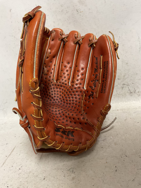 Vist Large View of Product Image Which is Used Ssk DPG-550 BB/SB Glove RH Throw Brown 12"