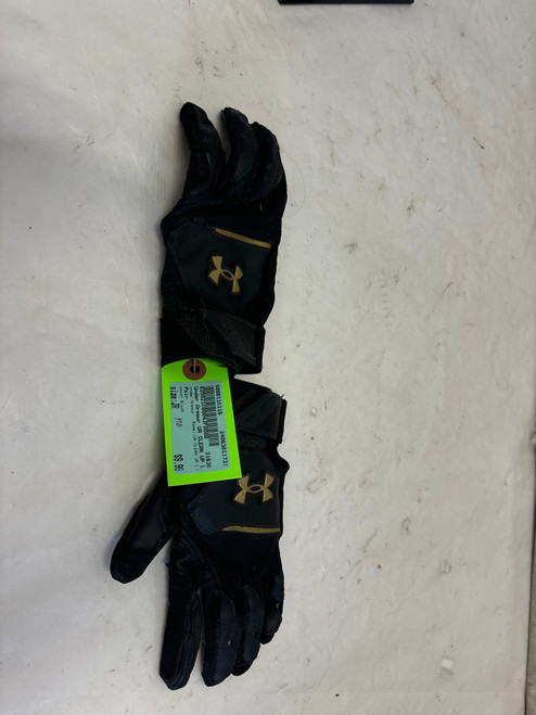 Vist Large View of Product Image Which is Used Under Armour UA CLEAN UP MD Junior Pair Batting Gloves