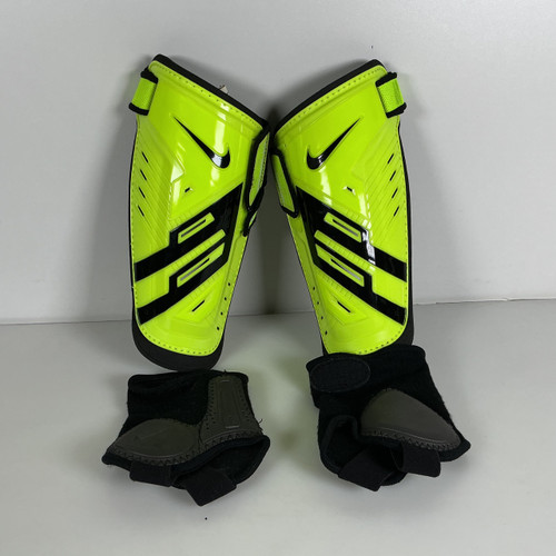 Vist Large View of Product Image Which is Used Nike Soccer Shin Guards LG Detachable Ankle