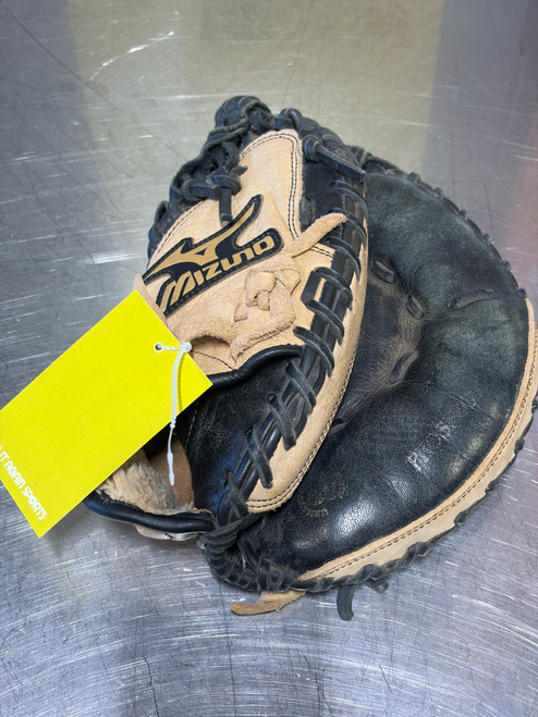 Vist Large View of Product Image Which is Used Mizuno POWER CLOSE BB/SB Catchers RH Throw Brown 32"