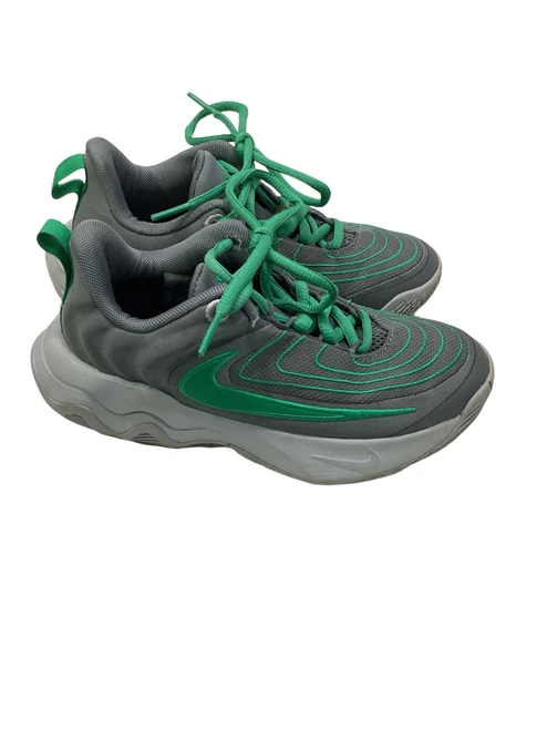 Vist Large View of Product Image Which is Used Nike Basketball Shoes Y Grey Junior 01