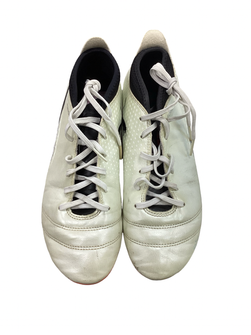 Vist Large View of Product Image Which is Used Puma ONE Soccer Cleats White Senior 8