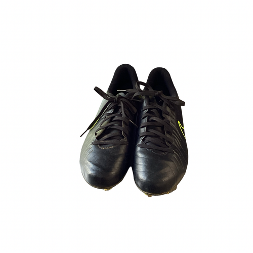 Vist Large View of Product Image Which is Used Nike TIEMPO Soccer Cleats Black Senior 6