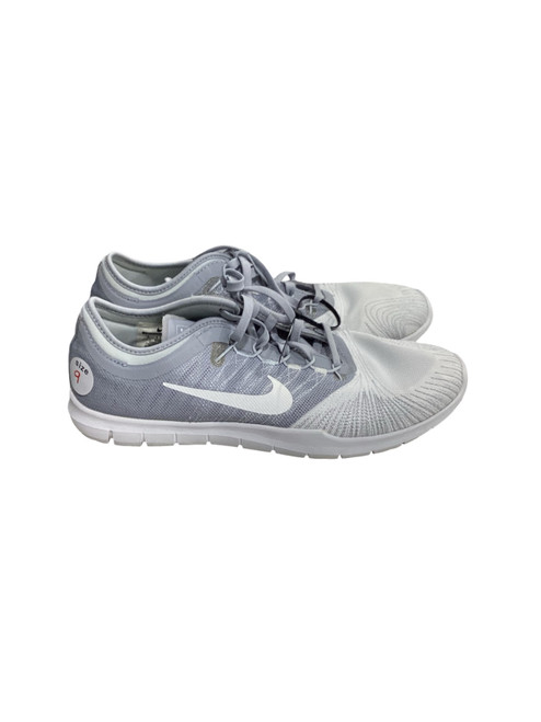 Vist Large View of Product Image Which is Used Nike WMNS FLEX ADAPT TR PURE PLATINUM Running/X-Train Shoes W Grey Senior 9