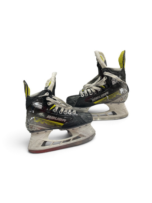 Vist Large View of Product Image Which is Used Bauer VAPOR Youth Hockey Skate Adjustable