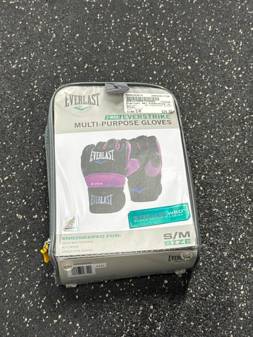Vist Large View of Product Image Which is Used Everlast NWT EVERSTRIKE GLOVES Heavy Bag Gloves Purple S/M