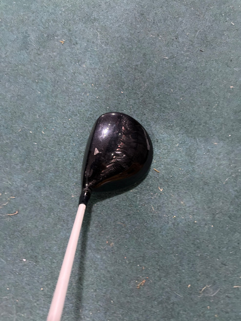 Vist Large View of Product Image Which is Used Titleist 915 D3 Mens Driver RH 9.5 Degree