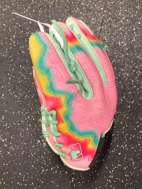 Vist Large View of Product Image Which is Used Rawlings REV204-2XPM BB/SB Glove RH Throw Pink 11 1/2"
