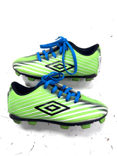Vist Large View of Product Image Which is Used Umbro Soccer Cleats Green Youth 09.0
