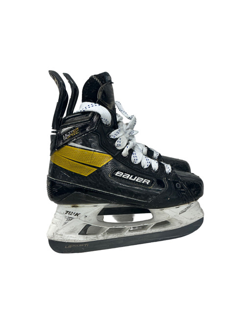 Vist Large View of Product Image Which is Used Bauer ULTRA SONIC Junior Hockey Skate Black Junior 03.5