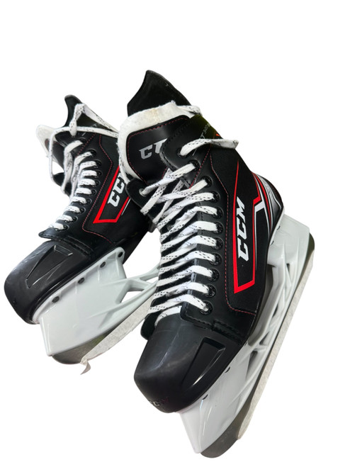 Vist Large View of Product Image Which is Used CCM JETSPEED Senior Hockey Skate Black Senior 10