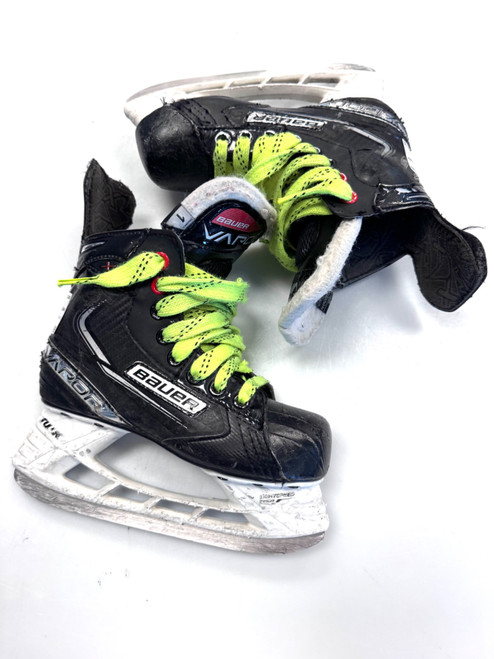 Vist Large View of Product Image Which is Used Bauer X3.5 Junior Hockey Skate Junior 01