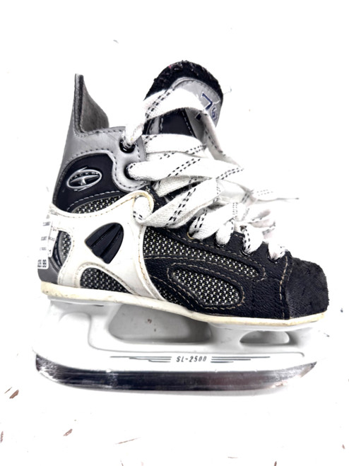 Vist Large View of Product Image Which is Used CCM 762 TACKS Youth Hockey Skate Youth 10.0