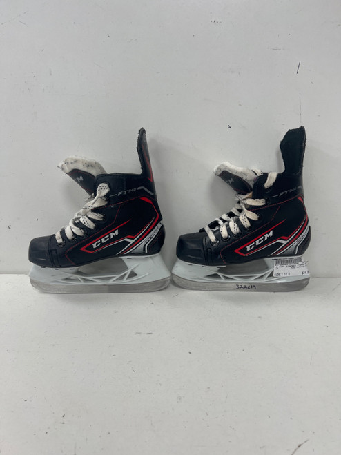 Vist Large View of Product Image Which is Used CCM JETSPEED FT340 Youth Hockey Skate Youth 10.0