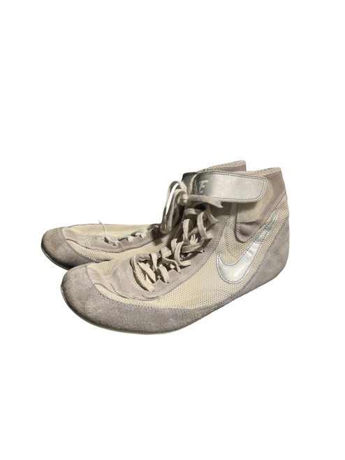 Vist Large View of Product Image Which is Used Nike Wrestling Shoes White Senior 11