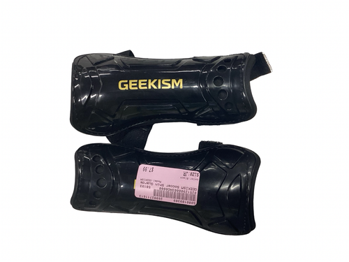 Vist Large View of Product Image Which is Used GEEKISM Soccer Shin Guards Junior Black Junior