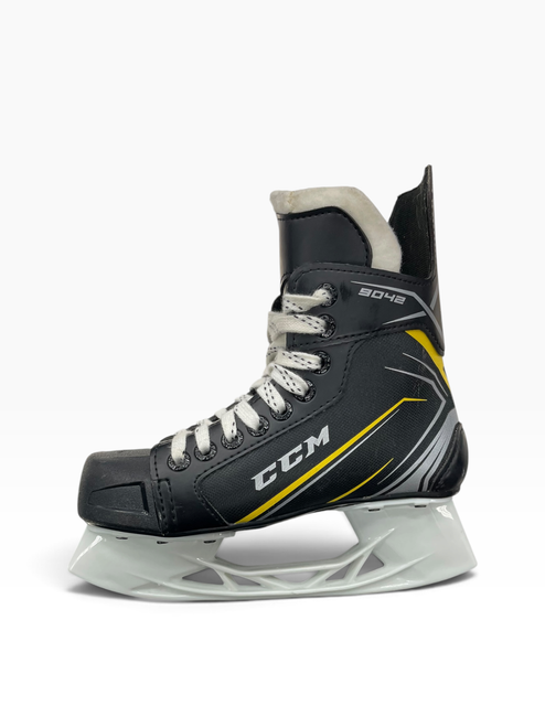 Vist Large View of Product Image Which is Used CCM 9042 TACKS Junior Hockey Skate Junior 02