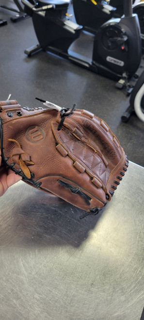 Vist Large View of Product Image Which is Used Demarini MONSTA WEB 12.5 BB/SB Glove RH Throw None 12 1/2"