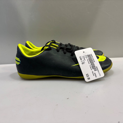 Vist Large View of Product Image Which is Used Nike Soccer Indoor Shoes Black Junior 02