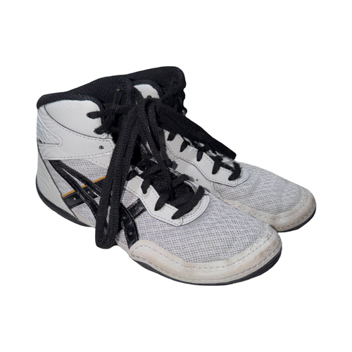 Vist Large View of Product Image Which is Used Asics Wrestling Shoes Grey Junior 02