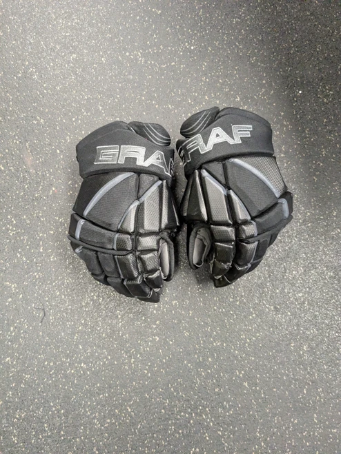 Vist Large View of Product Image Which is Used Graf PK33 Senior Gloves Black 14"
