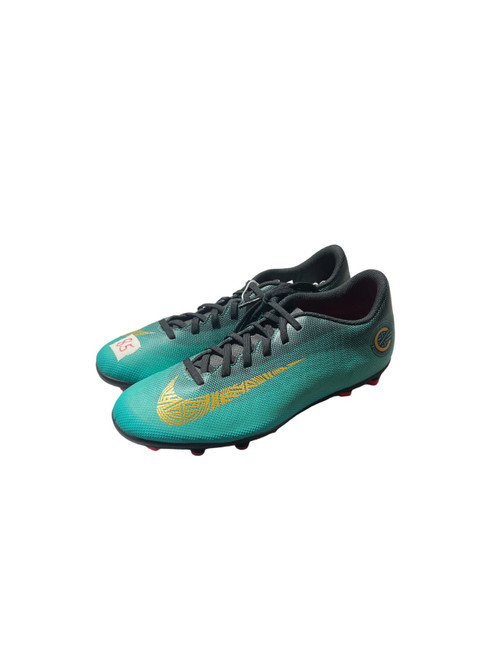 Vist Large View of Product Image Which is Used Nike Soccer Cleats Green Senior 8.5