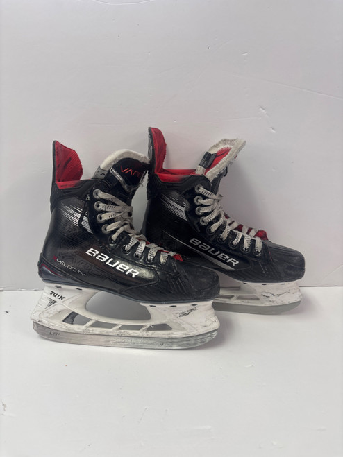 Vist Large View of Product Image Which is Used Bauer VAPOR VELOCITY Intermediate Hockey Skate Intermediate 4.0