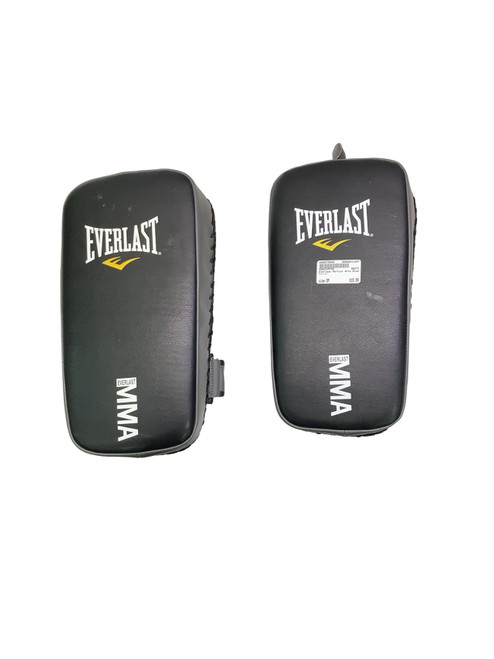 Vist Large View of Product Image Which is Used Everlast Martial Arts Blocking Pad SM