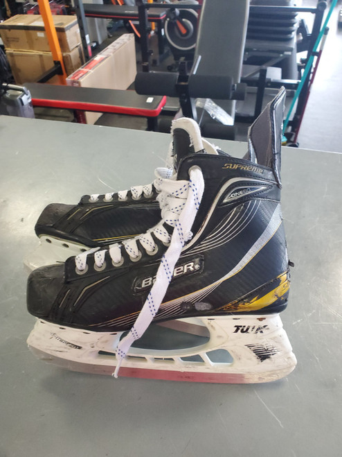 Vist Large View of Product Image Which is Used Bauer SUPREME ONE60 SZ 9 Senior Hockey Skate Senior 9