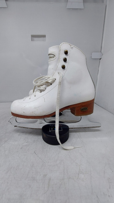 Vist Large View of Product Image Which is Used Riedell SAPPHITE Girls Figure Skate White Junior 02