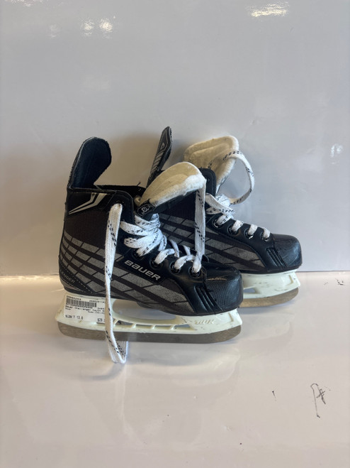 Vist Large View of Product Image Which is Used Bauer CHALLANGER Youth Hockey Skate Youth 13.0