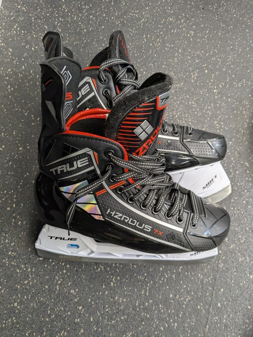 Vist Large View of Product Image Which is Used True HAZARDOUS 7X Senior Hockey Skate Senior 8