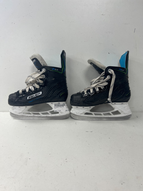 Vist Large View of Product Image Which is Used Bauer X Youth Hockey Skate Youth 12.0