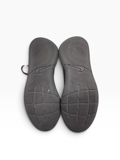 Vist Large View of Product Image Which is Used Nike Soccer Indoor Shoes Black Junior 01