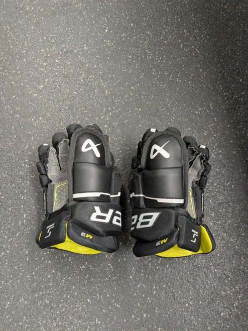 Vist Large View of Product Image Which is Used Bauer M3 GLOVES Youth Gloves Black 10"