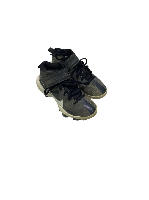 Vist Large View of Product Image Which is Used Nike TROUT  BB CLEATS BB/SB Cleats Black Junior 02