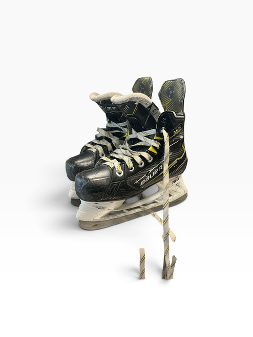 Vist Large View of Product Image Which is Used Bauer M40 SUPREME Junior Hockey Skate Junior 03