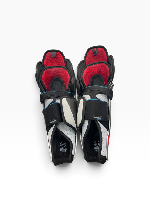 Vist Large View of Product Image Which is Used CCM JETSPEED FT6 Senior Shin Guards Black 15"