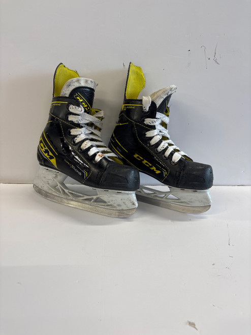 Vist Large View of Product Image Which is Used CCM CLASSIC SE Youth Hockey Skate Youth 11.0