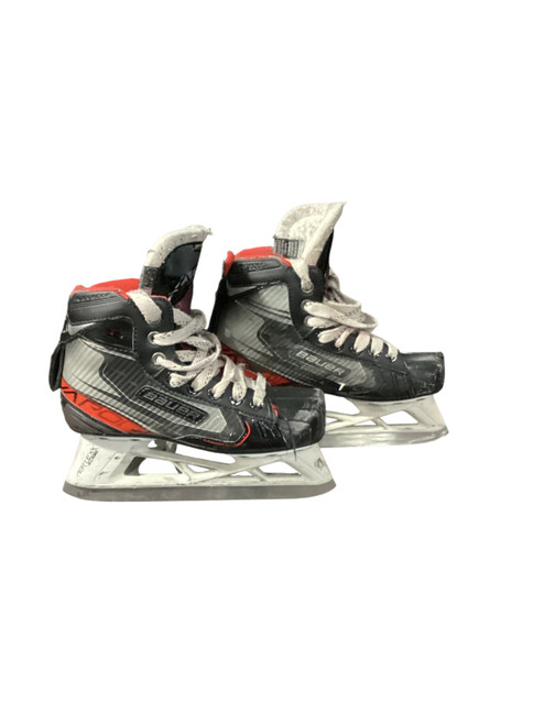 Vist Large View of Product Image Which is Used Bauer VAPOR X2.7 Junior Goalie Skate Junior 02.5